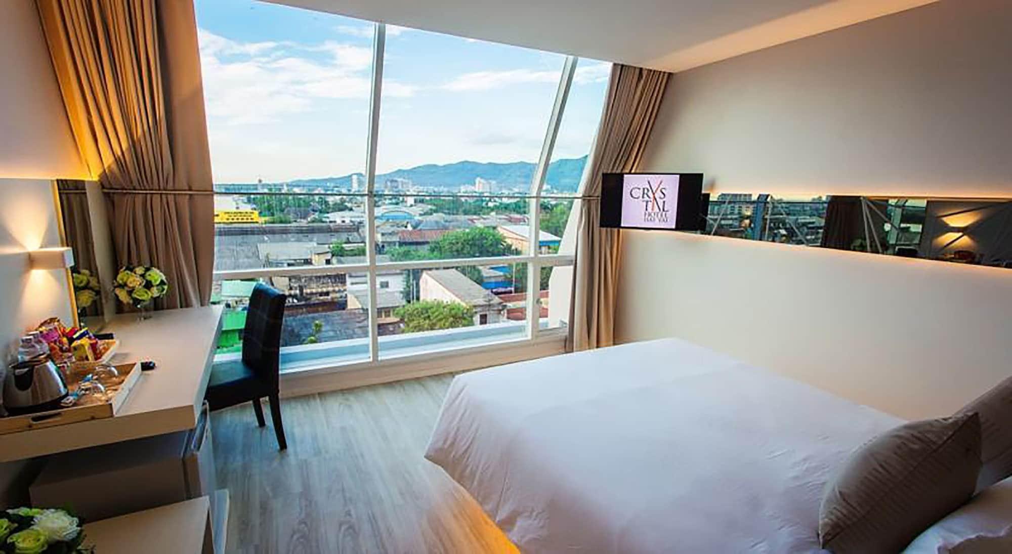 Crystal Hotel Хатъяй Экстерьер фото