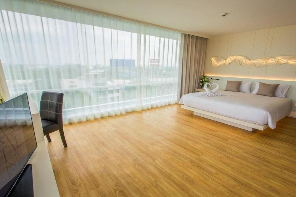 Crystal Hotel Хатъяй Экстерьер фото
