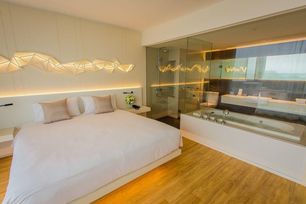 Crystal Hotel Хатъяй Экстерьер фото