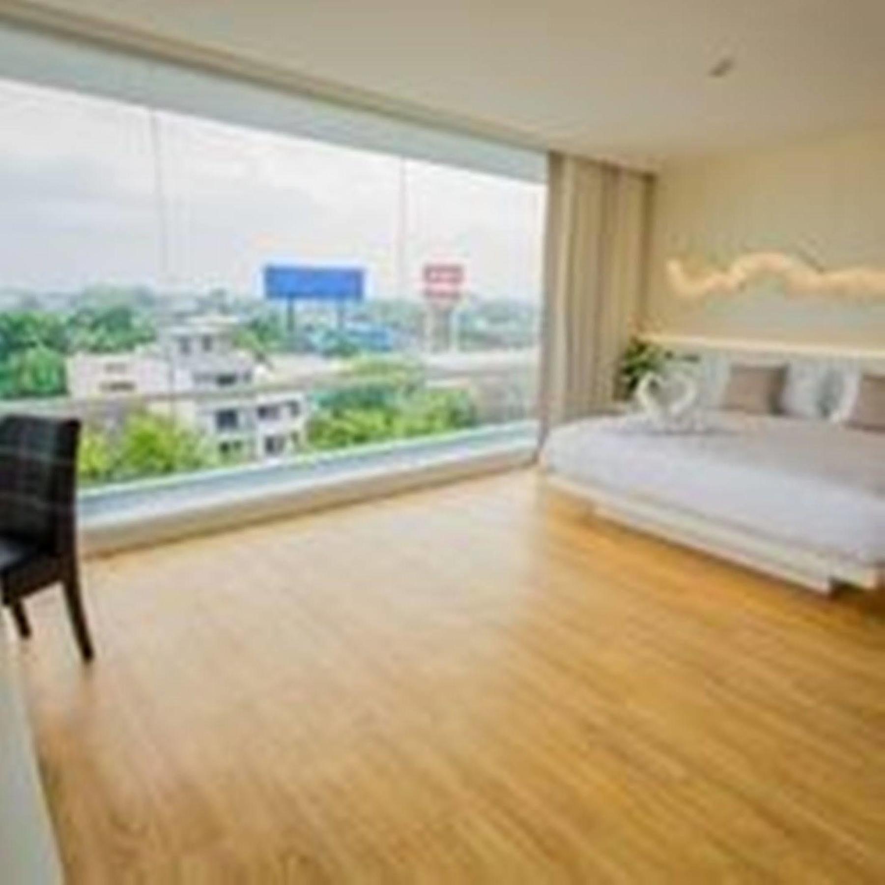 Crystal Hotel Хатъяй Экстерьер фото
